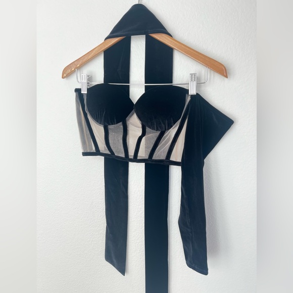 Classic black velvet 4 piece dress. XS - Picture 11 of 15